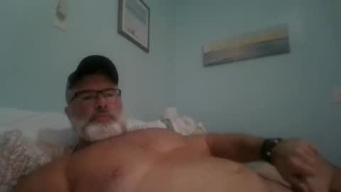 Snapshot of musclemeat41 chatting on 09.29.25 musclemeat41 online show from 09.29.25