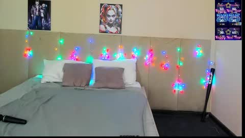 Snapshot of musclexxxbarbie chatting on 02.12.25 Eva online show from 02.12.25