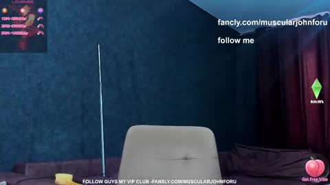 Snapshot of muscularjohnforu chatting on 09.22.25 click icon for peach  online show from 09.22.25