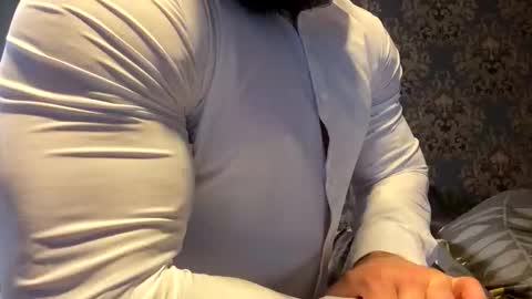 Snapshot of muscularjuggler chatting on 09.23.25 muscularjuggler online show from 09.23.25