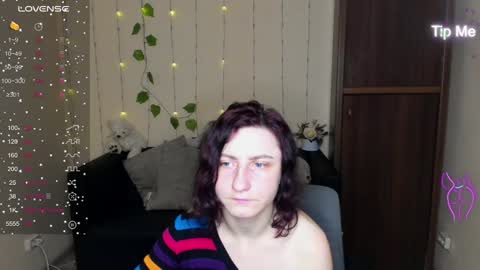 Snapshot of muse_kitty_jenia chatting on 01.25.25 Jenya online show from 01.25.25