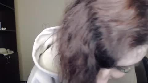 Snapshot of muse_kitty_jenia chatting on 02.15.25 Jenya online show from 02.15.25