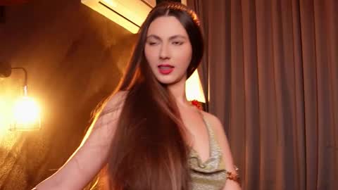 Snapshot of musesolis chatting on 02.14.25 MuseSolis online show from 02.14.25