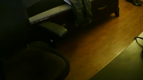 Snapshot of mustenjoyhead79 chatting on 10.27.25 mustenjoyhead79 online show from 10.27.25