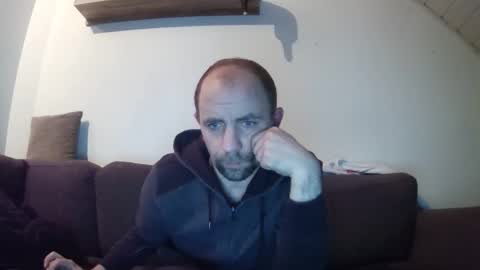 Snapshot of mvperial2301 chatting on 10.27.25 Martin online show from 10.27.25