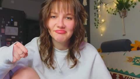 Snapshot of my_parisss chatting on 12.18.24 PARIS online show from 12.18.24