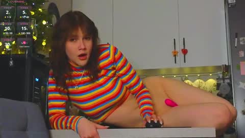 Snapshot of my_parisss chatting on 01.06.25 PARIS online show from 01.06.25