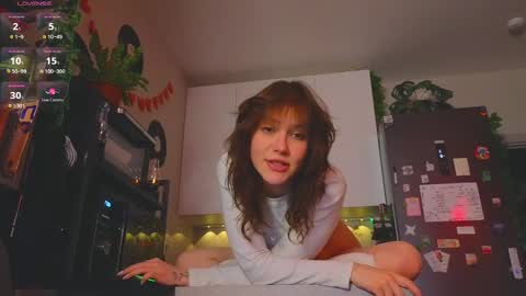 Snapshot of my_parisss chatting on 01.10.25 PARIS online show from 01.10.25