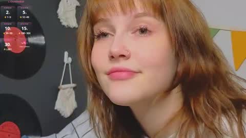 Snapshot of my_parisss chatting on 02.15.25 PARIS online show from 02.15.25