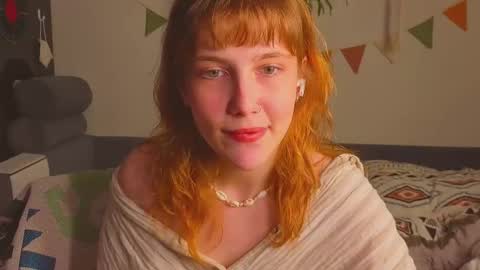 Snapshot of my_parisss chatting on 09.17.25 PARIS online show from 09.17.25