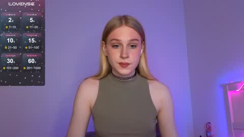 Snapshot of my_tenderness chatting on 12.08.24 Dana online show from 12.08.24