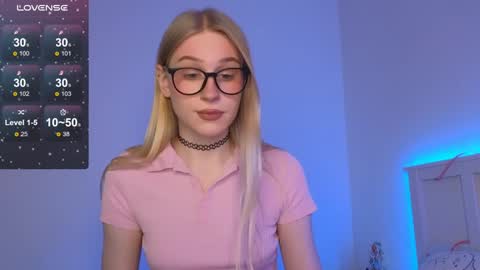 Snapshot of my_tenderness chatting on 01.08.25 Dana online show from 01.08.25