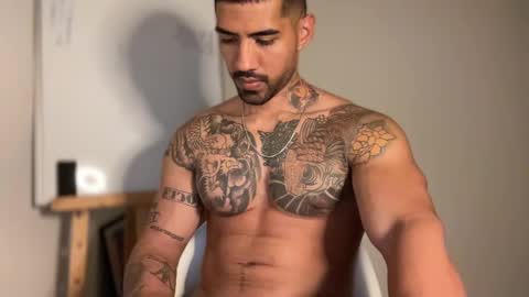 Snapshot of myke_esthetic chatting on 02.09.25 Myke esthetic online show from 02.09.25