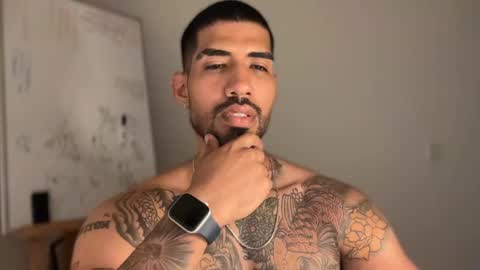 Snapshot of myke_esthetic chatting on 02.12.25 Myke esthetic online show from 02.12.25