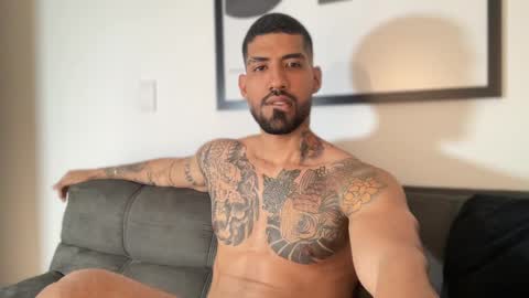 Snapshot of myke_esthetic chatting on 03.02.25 Myke esthetic online show from 03.02.25