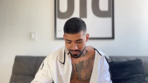 Snapshot of myke_esthetic chatting on 03.02.25 Myke esthetic online show from 03.02.25