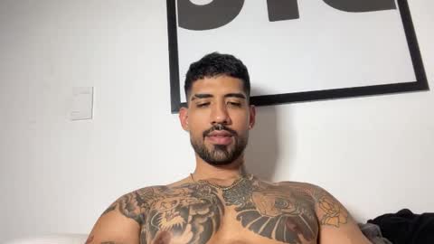 Snapshot of myke_esthetic chatting on 09.13.25 Myke esthetic online show from 09.13.25