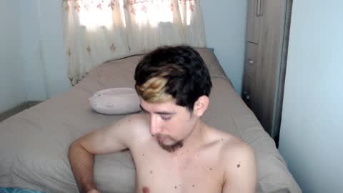 Snapshot of myke_xxx chatting on 12.26.24 mike online show from 12.26.24