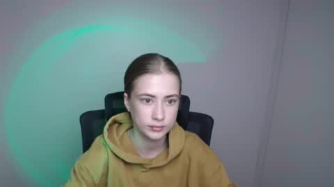 Emelie online show from 09.14.25