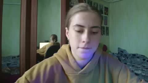 Emelie online show from 10.03.25