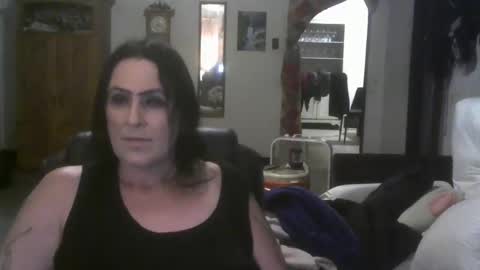 Snapshot of mysticsofthenight chatting on 11.12.25 Autumn online show from 11.12.25