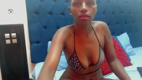 Snapshot of mzansihottestcouple chatting on 01.17.25 mzansihottestcouple online show from 01.17.25