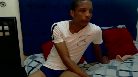 Snapshot of mzansihottestcouple chatting on 02.20.25 mzansihottestcouple online show from 02.20.25