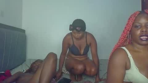 Snapshot of nadia_lisse chatting on 11.11.25 nadia_lisse online show from 11.11.25