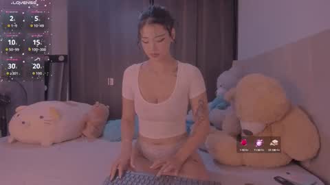 Snapshot of namibergman_ chatting on 10.16.25 N A M I - OF namibergmant online show from 10.16.25