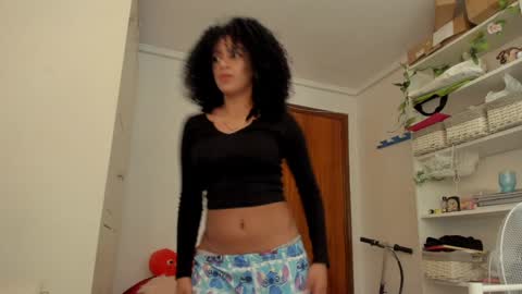 Snapshot of naomigarcia chatting on 12.19.24 Naomi  online show from 12.19.24