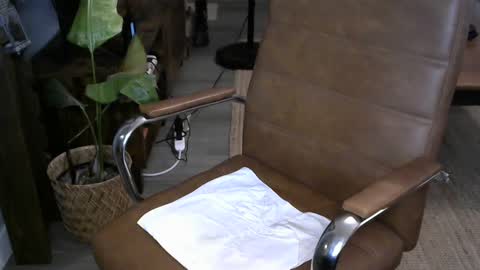 Snapshot of nareth338 chatting on 09.20.25 nareth338 online show from 09.20.25