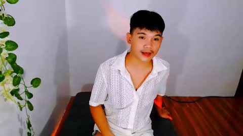 Snapshot of nashdiam chatting on 11.16.25 nashdiam online show from 11.16.25