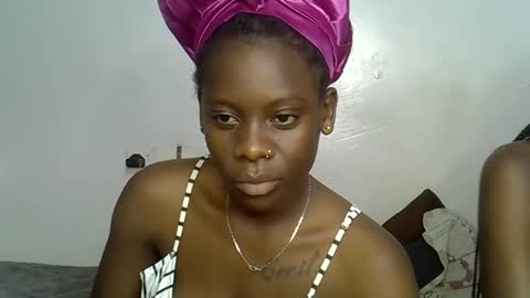 Snapshot of nasti_petite chatting on 02.18.25 nasti_petite online show from 02.18.25