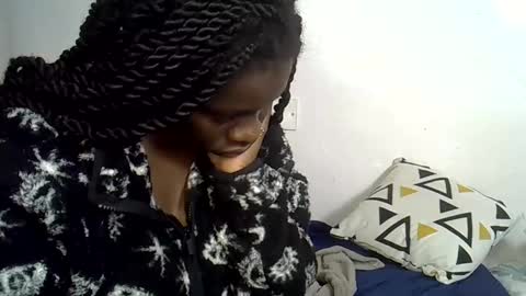 Snapshot of nasti_petite chatting on 02.25.25 nasti_petite online show from 02.25.25