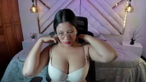 natachacole online show from 10.17.25