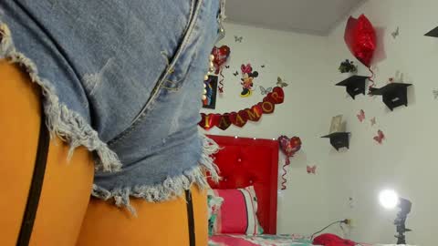 Snapshot of natasha_jurado chatting on 02.05.25 N A T A S H A  online show from 02.05.25