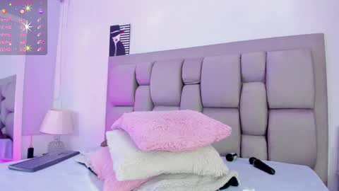 Snapshot of natashaaevannss chatting on 02.23.25 NATASHA online show from 02.23.25