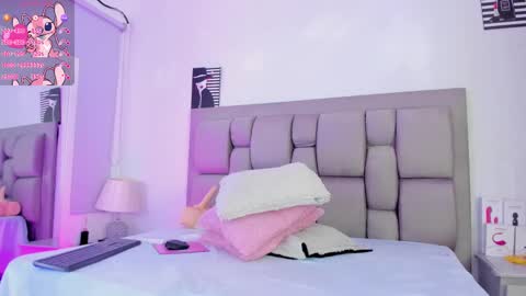 Snapshot of natashaaevannss chatting on 03.10.25 NATASHA online show from 03.10.25