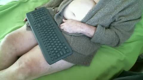 Snapshot of nate1x chatting on 12.04.24 nate1x online show from 12.04.24