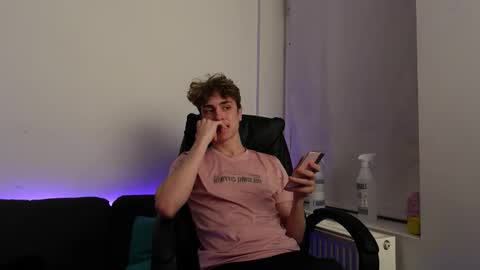 Snapshot of nathan_rusu chatting on 11.15.25 NATHAN RUSU online show from 11.15.25