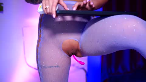 Snapshot of natydesiree chatting on 12.29.24 Naty online show from 12.29.24