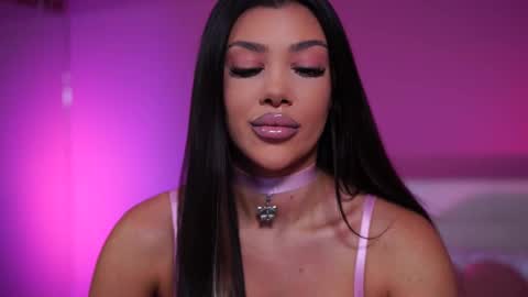 Snapshot of natydesiree chatting on 02.13.25 Naty online show from 02.13.25