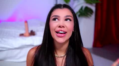 Snapshot of natydesiree chatting on 09.24.25 Naty online show from 09.24.25