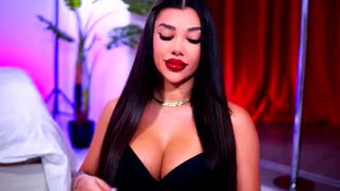 Snapshot of natydesiree chatting on 11.01.25 Naty online show from 11.01.25