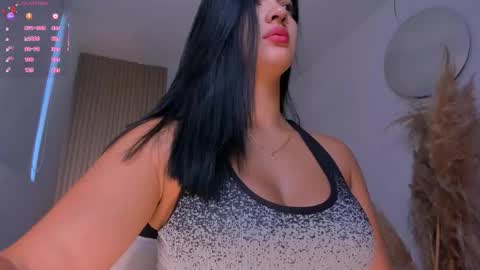 Naty Ferrer online show from 09.29.25