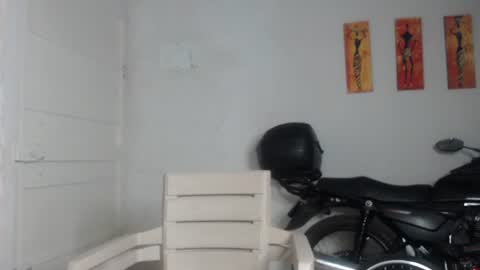 Snapshot of natzumi_mcqueen chatting on 01.03.25 Stella Mcqueen online show from 01.03.25