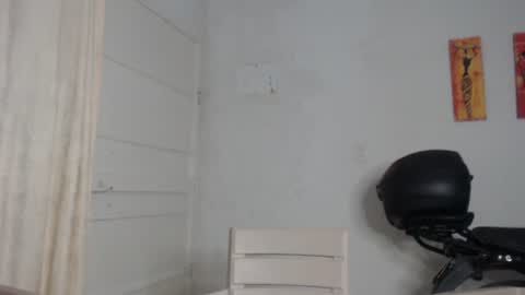 Snapshot of natzumi_mcqueen chatting on 01.05.25 Stella Mcqueen online show from 01.05.25