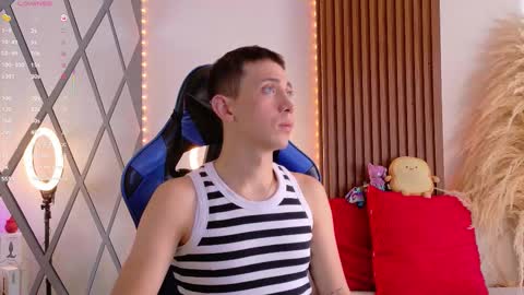 Snapshot of naughty__chris chatting on 09.16.25 Christopher Chris online show from 09.16.25