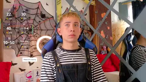 Snapshot of naughty__chris chatting on 10.16.25 Christopher Chris online show from 10.16.25