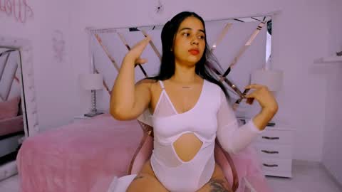 Snapshot of naughty__sara chatting on 02.04.25 SARA online show from 02.04.25